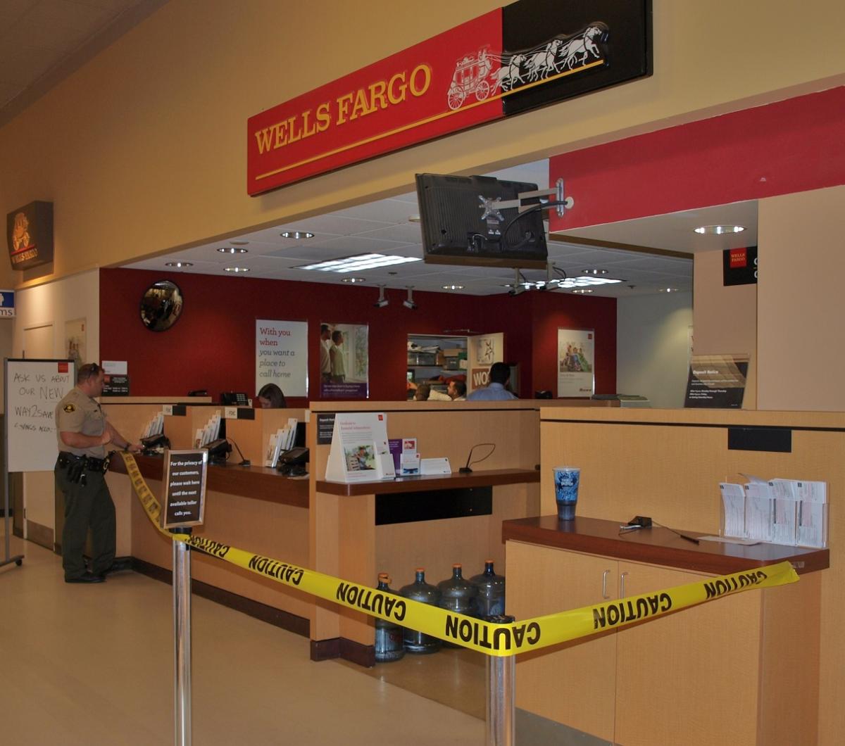 MANHUNT FAILS TO NAB WELLS FARGO ROBBER IN EL CAJON East County Magazine